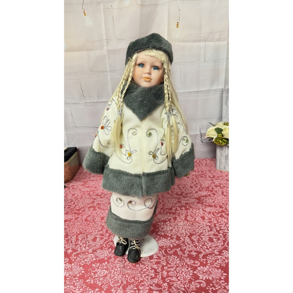 ASHLEY BELLE PORCELIAN 20" FEMALE DOLL